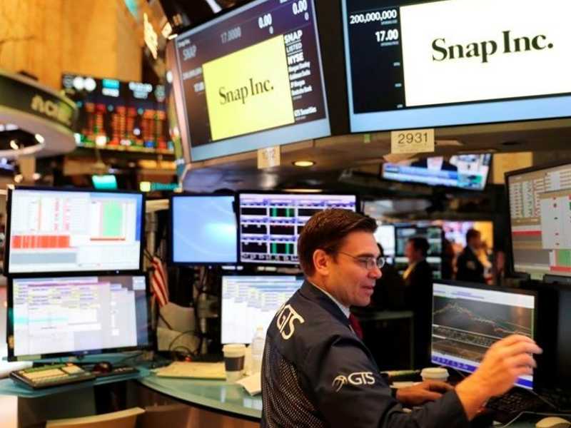 Wall Street Melonjak, Optimisme Pemangkasan Suku Bunga Fed dan Negosiasi Dagang AS-Tiongkok Mendongkrak
