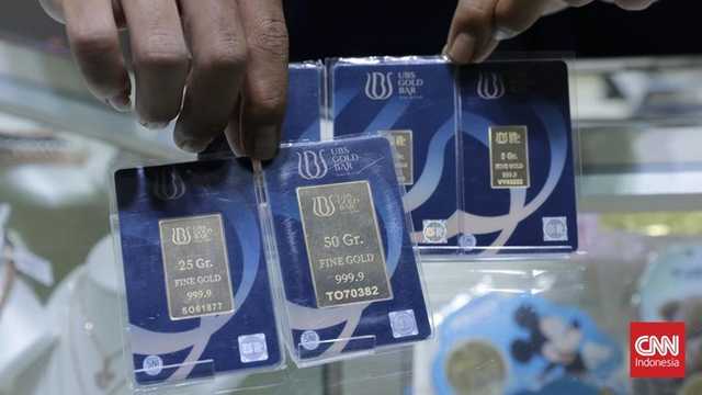 Harga Emas Antam Cetak Rekor Baru, Tembus Rp2,4 Juta per Gram