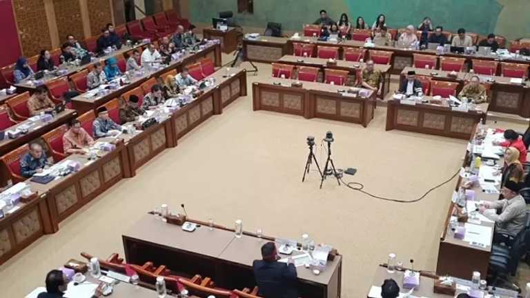 Search image article