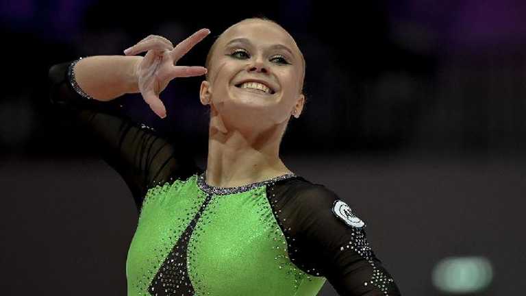 Angelina Melnikova Raih Gelar Juara Dunia, Bangkit dari Sanksi Rusia