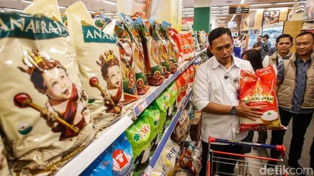 Bulog salurkan 400.000 ton beras SPHP, kejar target 1,3 juta ton