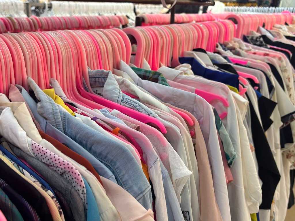 Industri Tekstil Terpuruk: Sarbumusi Dukung Purbaya Batasi Pakaian Bekas Impor