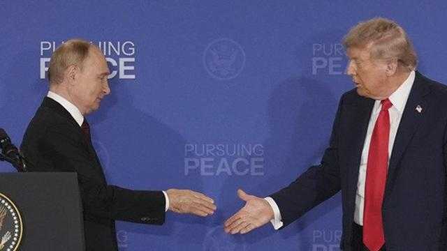 Trump Batalkan Pertemuan Putin: "Tidak Ada Kemajuan"