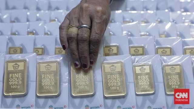 Rekor! Harga Emas Antam Tembus Rp2,1 Juta per Gram