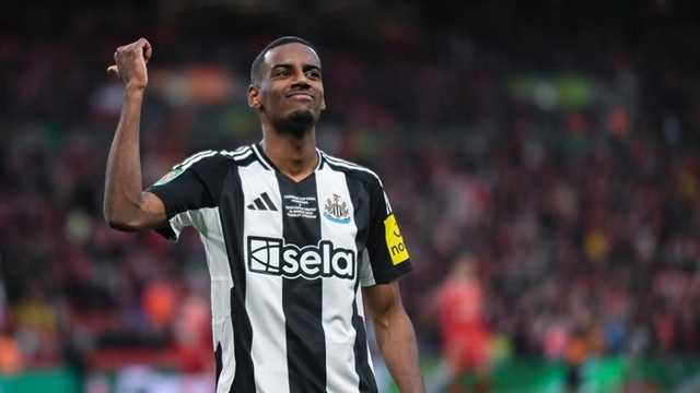 Drama Transfer Alexander Isak: Dibekukan Newcastle, Dipanggil Swedia, Tolak Liverpool Rp2,1 T