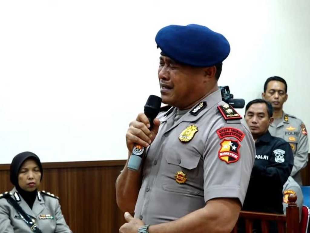 Kompol Cosmas Dipecat dari Polri Usai Lindas Ojol hingga Tewas, Minta Maaf ke Keluarga Korban