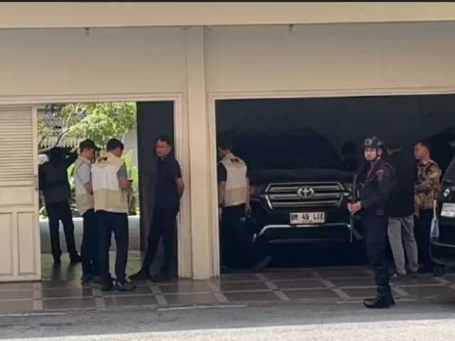 Usai OTT, KPK Geledah Rumah Dinas Gubernur Riau Abdul Wahid