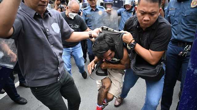 Polisi Filipina tangkap 216 orang usai demo protes korupsi proyek banjir