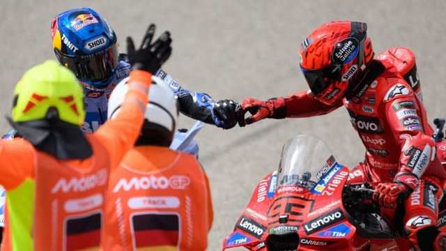 Alex Marquez Hentikan Dominasi Marc, Pecahkan Rekor 15 Kemenangan Beruntun di Barcelona