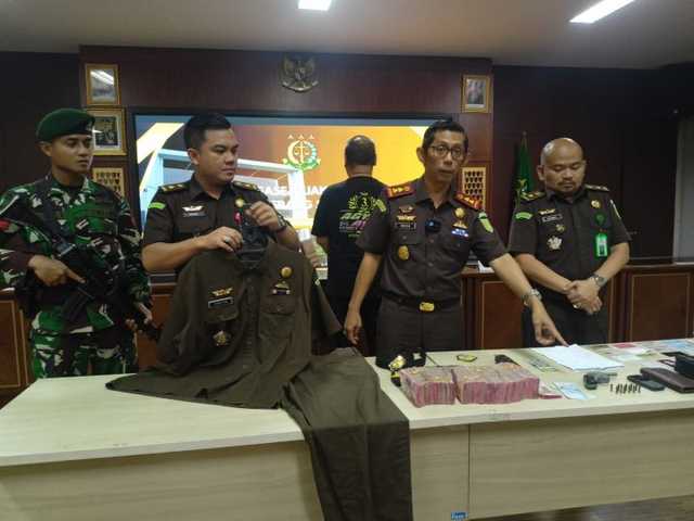 Jaksa Gadungan Tipu Ratusan Juta, Mantan Pegawai Kejaksaan Dipecat Kasus Sama