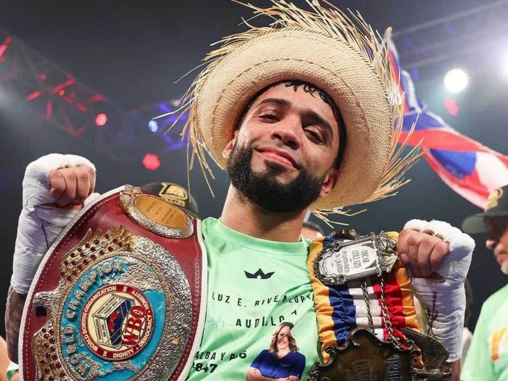 Oscar Collazo raih TKO, pertahankan gelar WBA
