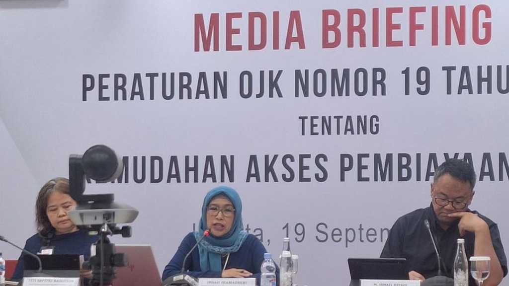 OJK Terbitkan POJK UMKM, Target Rasio Kredit 25% pada 2029