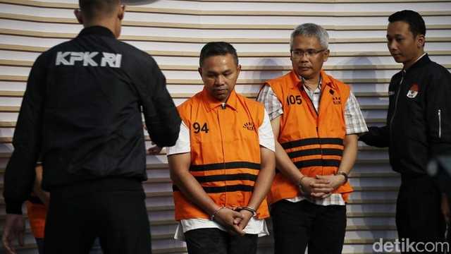 Gubernur Riau Terjaring OTT KPK, Diduga Minta Fee Rp 7 Miliar