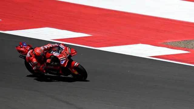 MotoGP Mandalika 2025: Marc Marquez Terjatuh, Fermin Aldeguer Juara