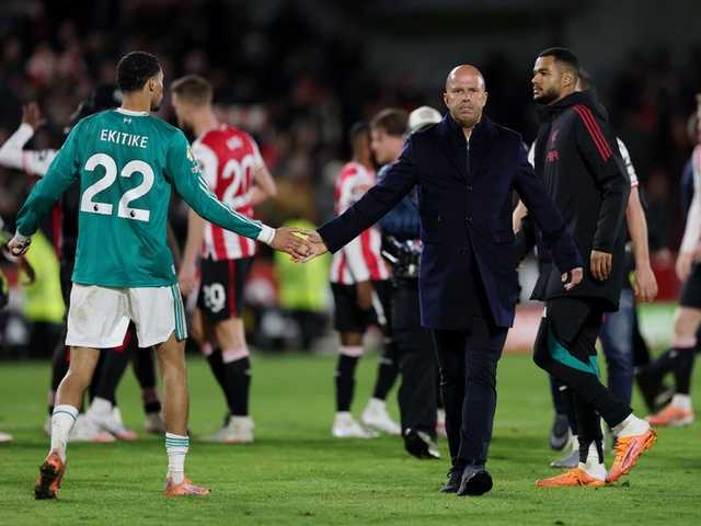 Arne Slot Jengkel Berat: Liverpool Tumbang Lagi, Tercecer dari Puncak