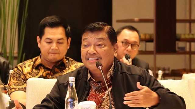 DPR Gelar Rapat Tertutup dengan Danantara-BRI, Soroti Tata Kelola KUR
