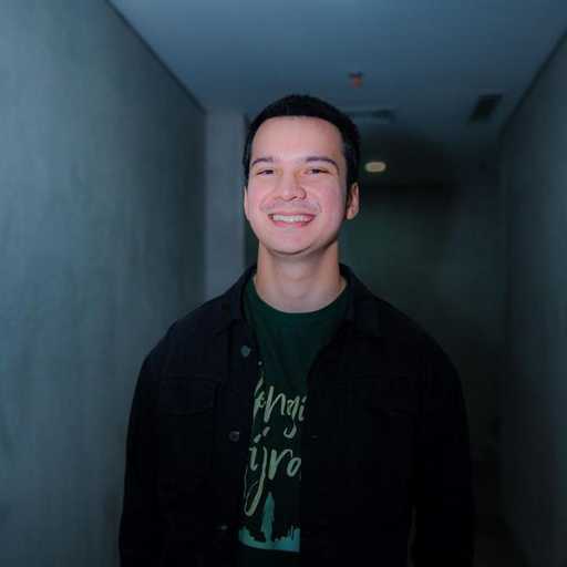 Film Pengin Hijrah: Endy Arfian Belajar Ketulusan dari Peran Omar