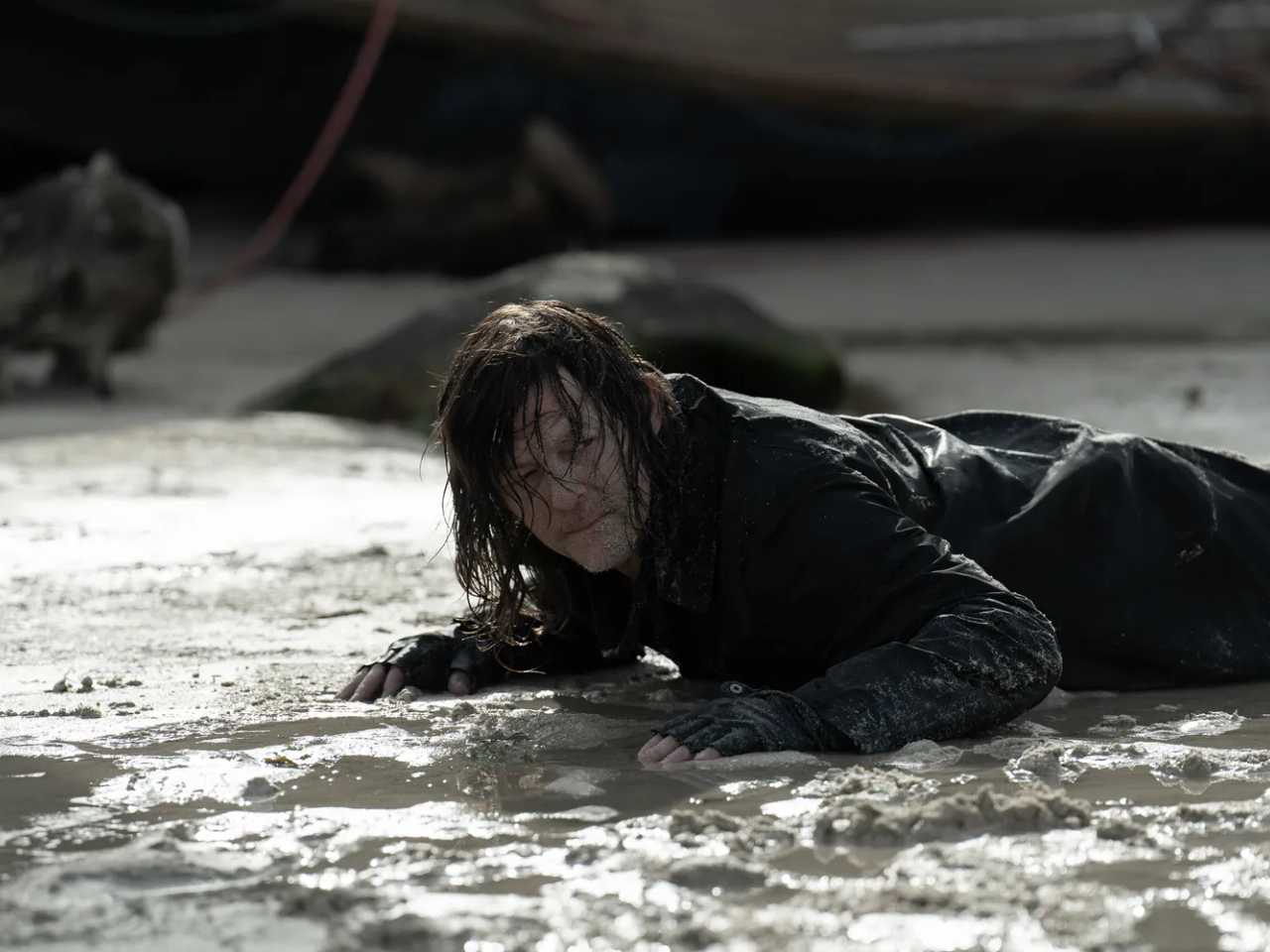 The Walking Dead: Daryl Dixon S3: Daryl & Carol Karam, Terdampar di Spanyol