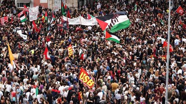 Puluhan ribu orang unjuk rasa di Italia, desak pemerintah akui Palestina