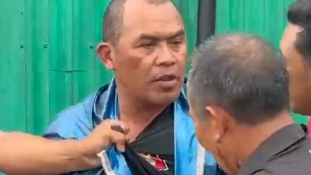 Polisi menjambret kalung emas, ditangkap warga di Buleleng