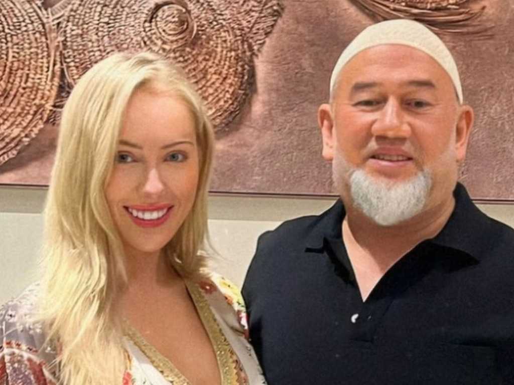 Brook Lynn Gugat Cerai Sultan Malaysia: Mengira Pesta Tunangan, Ternyata Menikah