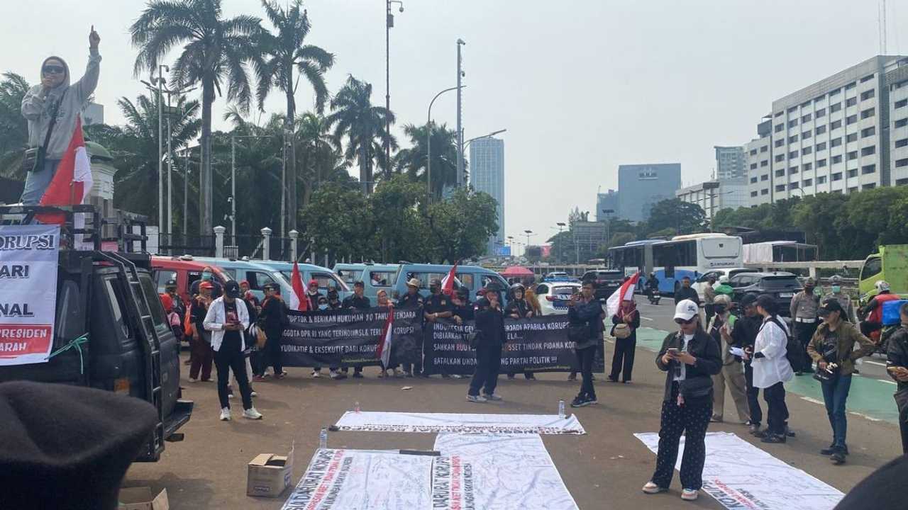 Search image article