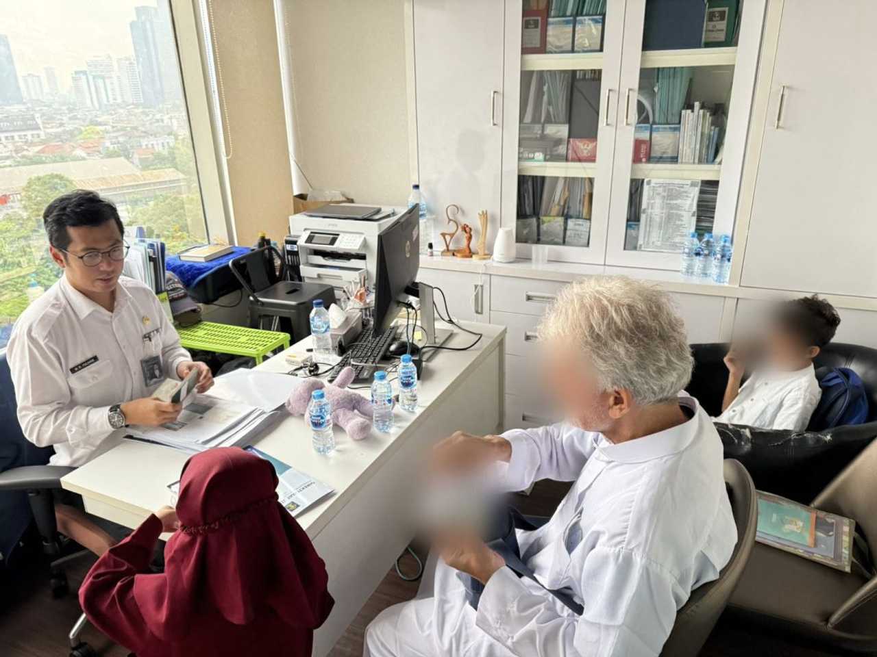 Imigrasi Bekuk Buronan Maroko Dalang Penculikan dan Kekerasan di Jakarta