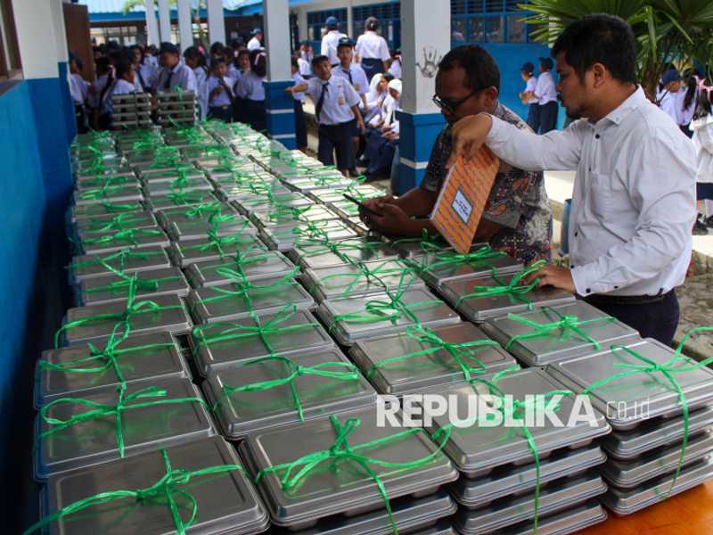 BPOM Masih Tunggu Hasil Uji Lab Nampan MBG Diduga Mengandung Minyak Babi