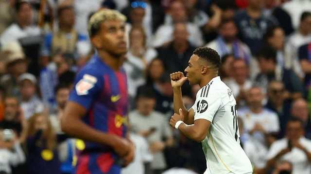Real Madrid Menang El Clasico 2-1, Barcelona Tertinggal 5 Poin