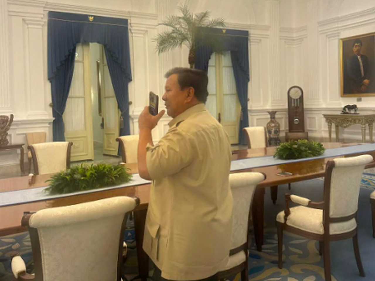 Prabowo Berduka Banjir Bali-NTT Renggut 6 Nyawa, Perintahkan BNPB Gerak Cepat