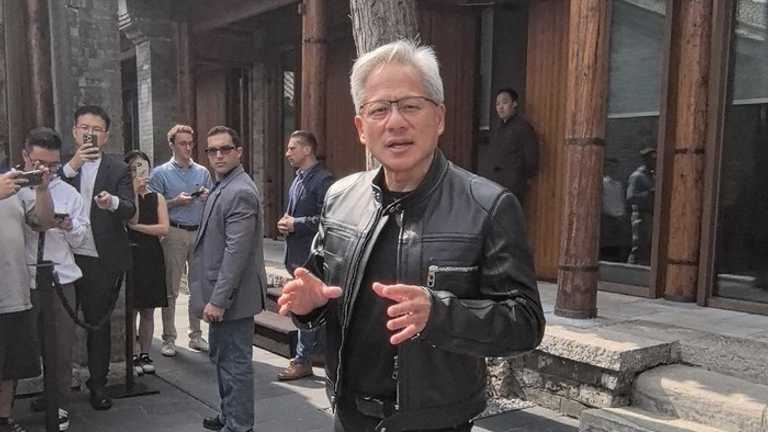 CEO Nvidia Jensen Huang: Kebijakan Pembatasan AI ke China Bumerang bagi AS