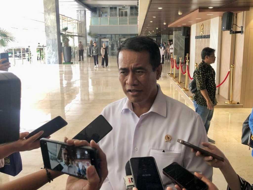 Prabowo perintahkan larangan impor etanol dan singkong untuk lindungi petani