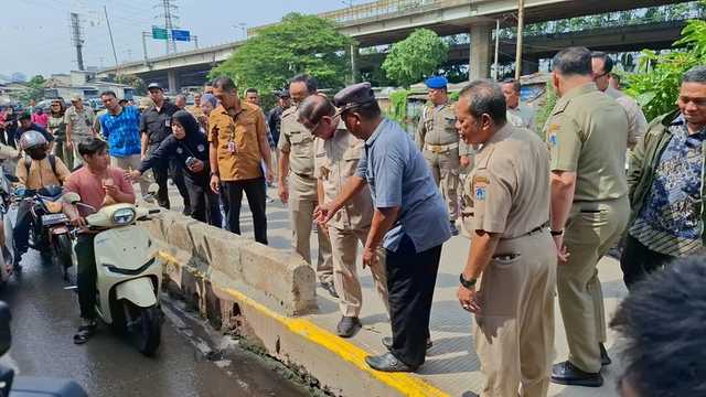 Jalan Mangkrak di Penjaringan Membahayakan, Gubernur DKI Turun Tangan