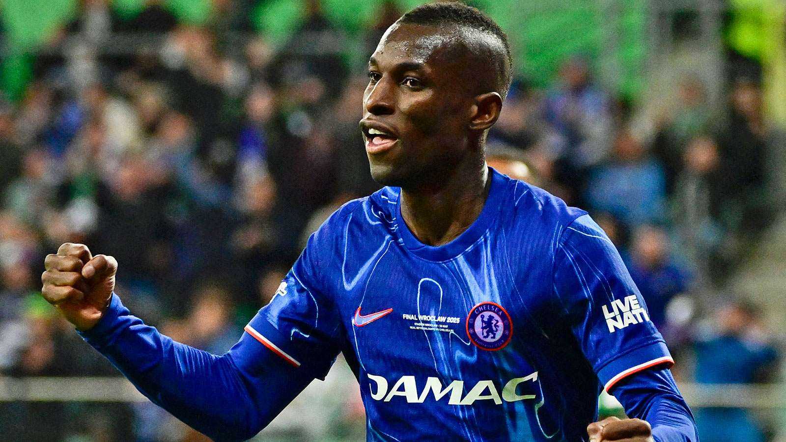 Hoeness Tegaskan Jackson Tak Permanen di Bayern, Klausul
65 Juta Sia-sia?