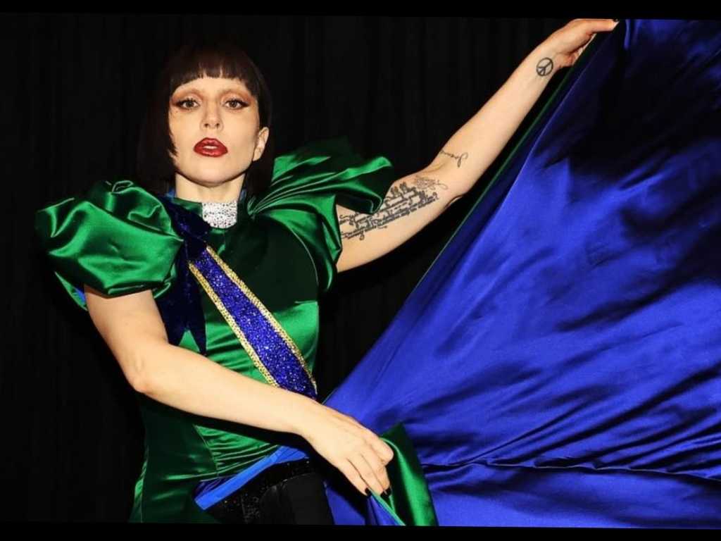 Pita Suara Bermasalah, Lady Gaga Terpaksa Batalkan Konser di Miami