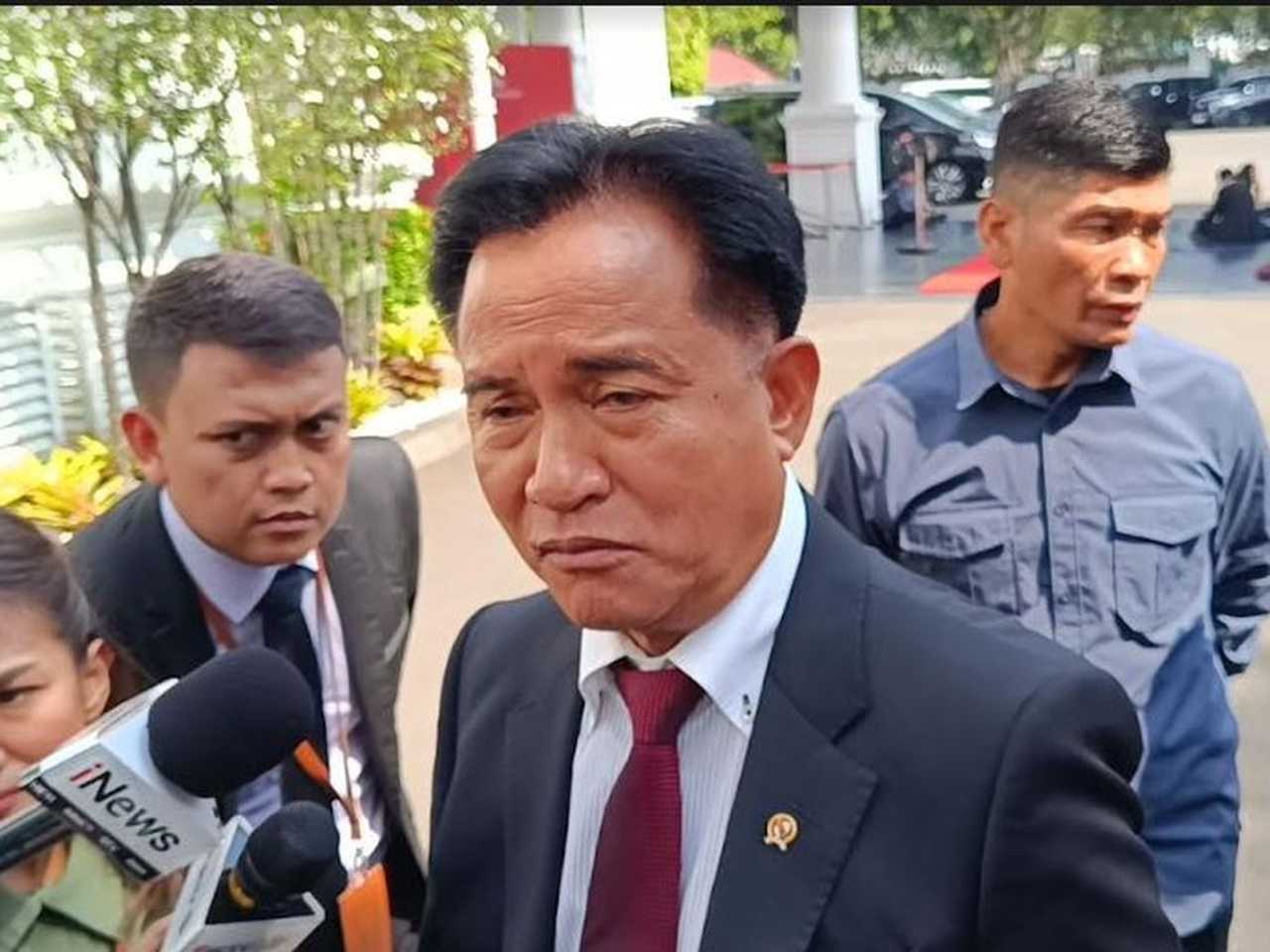 Yusril Tegas: TNI Tak Bisa Laporkan Ferry Irwandi Atas Pencemaran Nama Baik