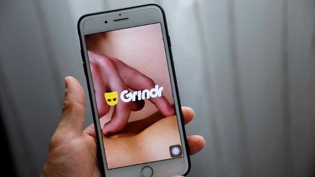 CEO Evolve Bank & Trust Dipecat, Terjaring FBI Dekati Remaja di Grindr