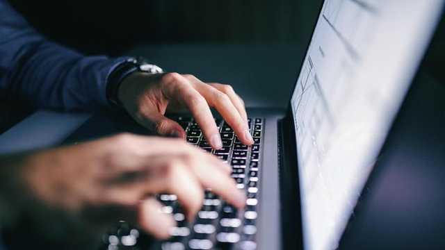 OJK Pastikan BCA Aman: Bukan Celah IT Pembobolan RDN Nasabah