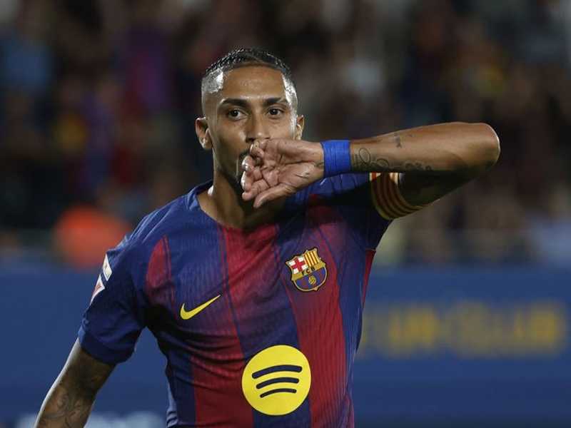 Hansi Flick cadangkan Raphinha karena masalah disipliner di Barcelona