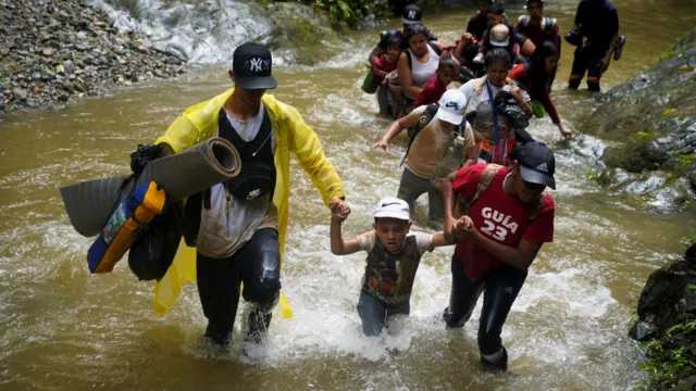 Hakim AS Batalkan Pencabutan Status Lindung 1,1 Juta Migran Venezuela & Haiti