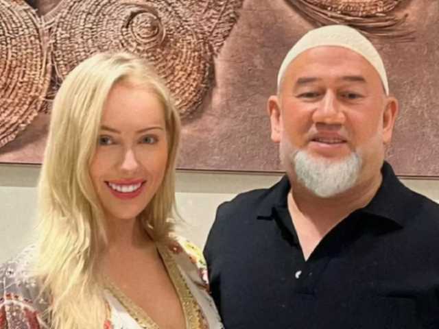 Penyanyi AS Gugat Cerai Sultan Malaysia, Klaim Dinikahi Tanpa Sadar