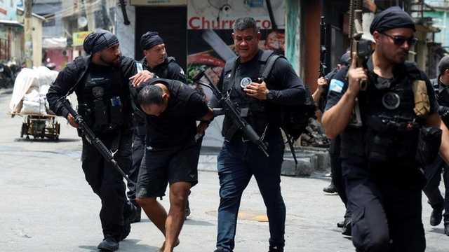 Lula Perintahkan Operasi Brutal, 132 Tewas Buru Geng Narkoba Brasil