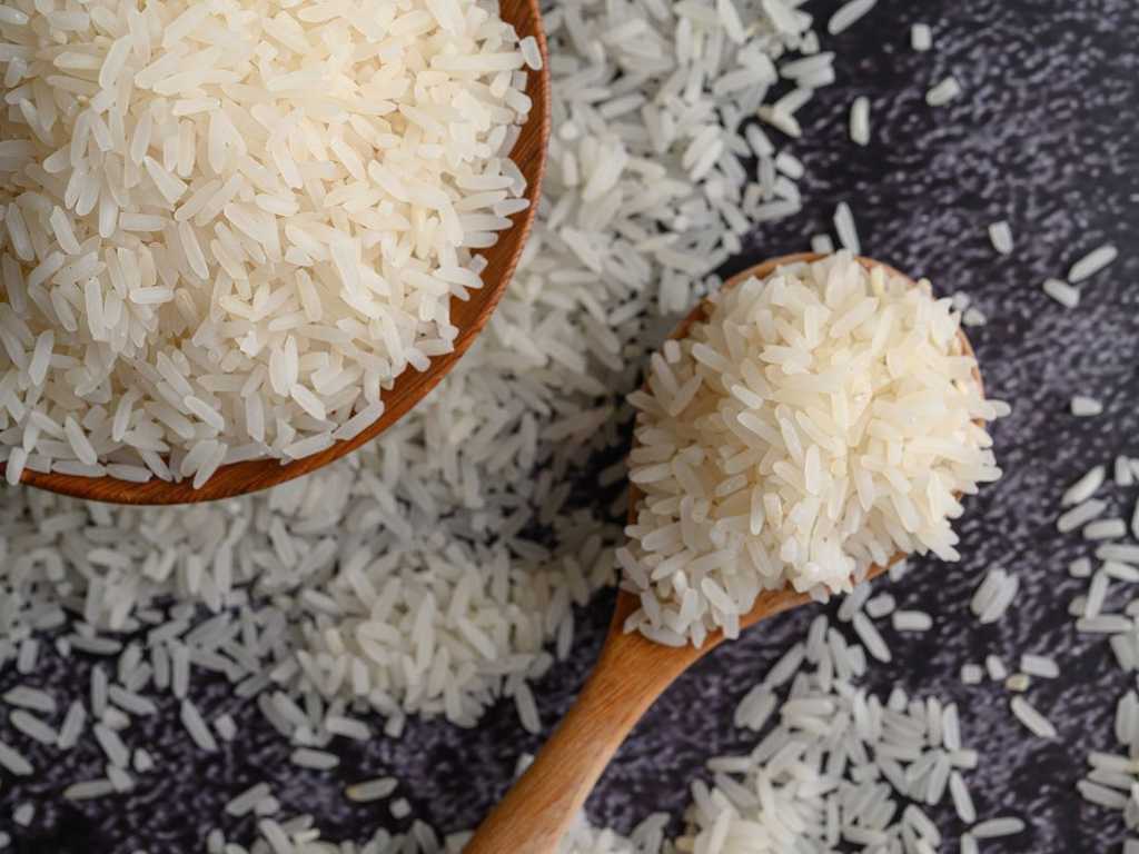Sikka Krisis Beras: Produksi Jauh di Bawah Kebutuhan, Andalkan Pasokan Luar