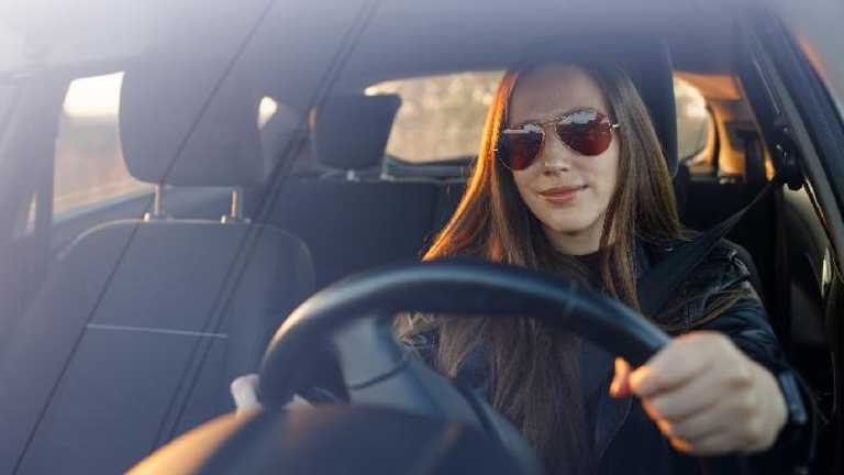 Kacamata Pintar Lenovo AI V1 Meluncur 9 November, Tawarkan Fitur Unik