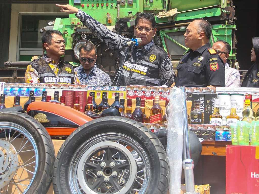 Menkeu Purbaya Gandeng Kejagung, Siap Sikat Mafia Bea Cukai