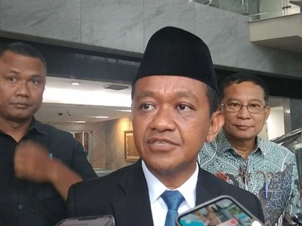 Menteri ESDM Bahlil Semprot Dirjen Gakkum di DPR: Punya Nyali Tindak Tambang Ilegal?