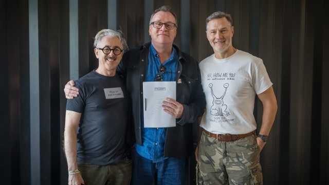 Russell T. Davies Gaet Alan Cumming & David Morrissey Bintangi Drama Queer Terbaru "Tip Toe"