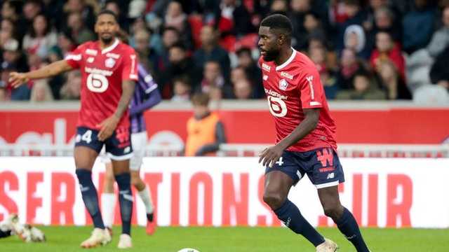 Samuel Umtiti pensiun dini akibat cedera lutut kambuhan