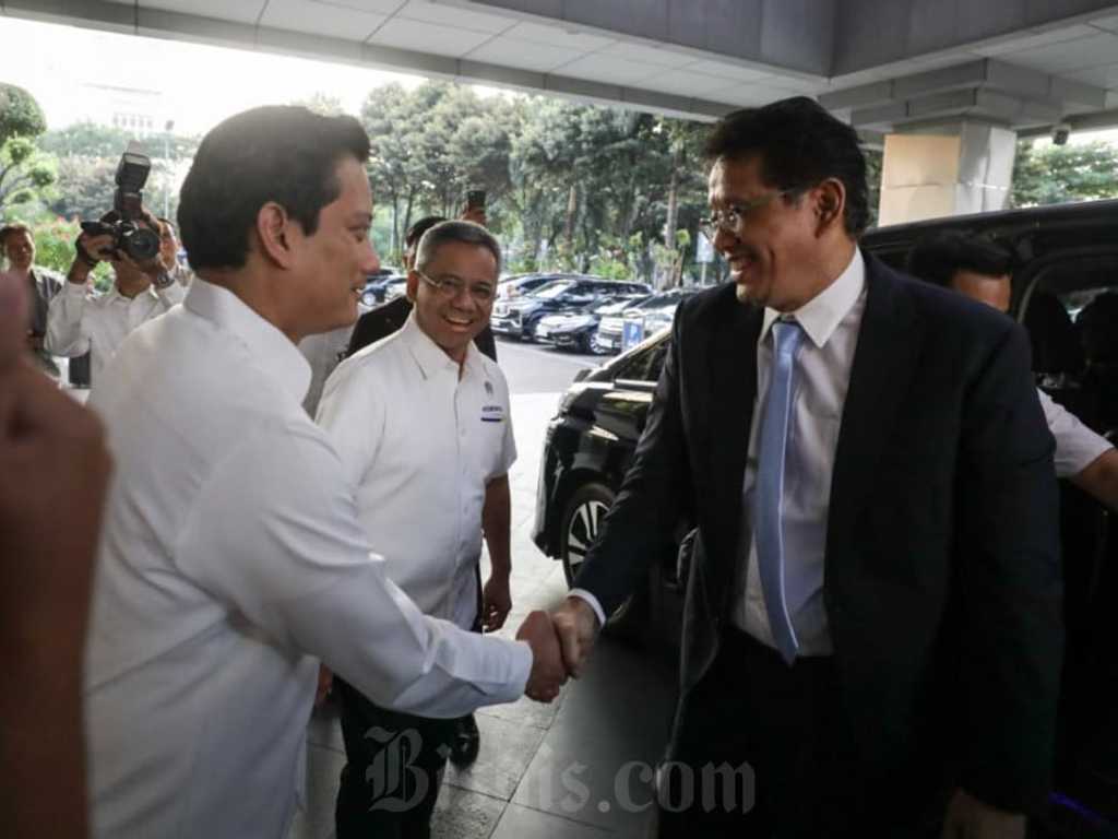 Search image article