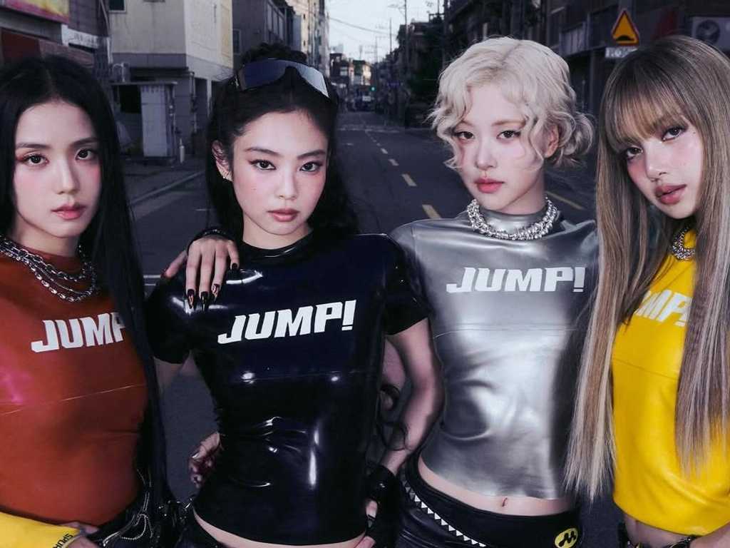 BLACKPINK 
Gelar Konser 'DEADLINE' di Jakarta, Akhiri Vakum 2 Tahun